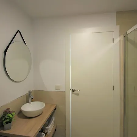 Estudio Casaturis En Planta 18 En Pleno Centro De A106 *